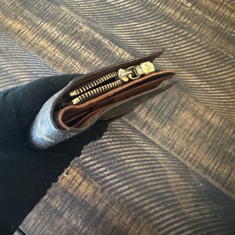 Louis Vuitton Porto Papier Zip Bi-Fold Wallet Monogram& id 🪪 holder - Picture 4 of 17